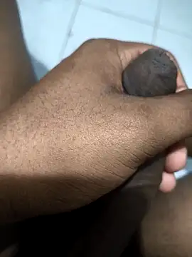 Leon hot33 online show from March 28, 5:01 pm