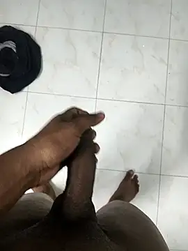 Leon hot33 online show from April 3, 10:57 am