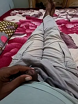 Snapshot of sagar_067 chatting on December 14, 4:29 am sagar 067 online show from December 14, 4:29 am