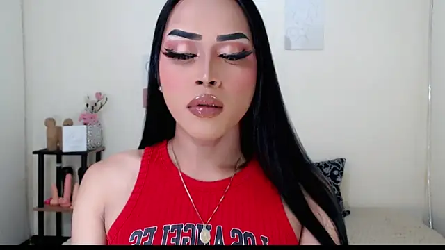 Snapshot of Lessandra_Lust chatting on October 6, 11:02 pm Lessandra Lust online show from October 6, 11:02 pm