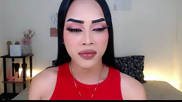 Snapshot of Lessandra_Lust chatting on October 9, 11:03 pm Lessandra Lust online show from October 9, 11:03 pm