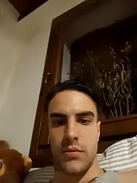 Snapshot of David_leons chatting on April 15, 11:49 pm David leons online show from April 15, 11:49 pm