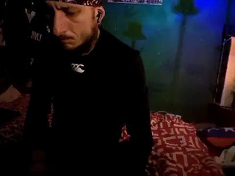 Snapshot of MODEST11_MMiILOO_AMARO chatting on December 2, 3:01 am MODEST11 MMiILOO AMARO online show from December 2, 3:01 am