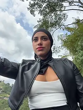 AlannaEvons online show from February 15, 6:59 pm