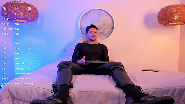 Snapshot of thiago_mercer chatting on September 11, 11:21 am thiago mercer online show from September 11, 11:21 am