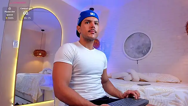 Snapshot of thiago_mercer chatting on November 5, 10:04 am thiago mercer online show from November 5, 10:04 am