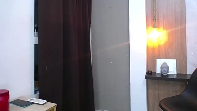 Snapshot of honeymoon_12 chatting on October 2, 4:08 am honeymoon 12 online show from October 2, 4:08 am