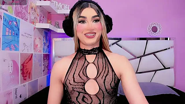 Snapshot of Miacuteee chatting on November 28, 8:33 pm Miacuteee online show from November 28, 8:33 pm