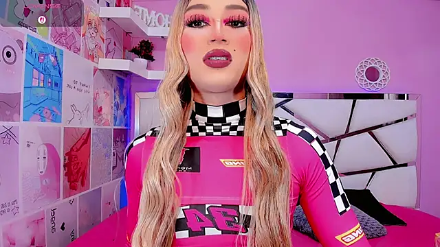 Snapshot of Miacuteee chatting on December 2, 8:59 pm Miacuteee online show from December 2, 8:59 pm