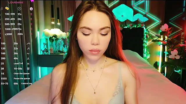 MimiFors online show from October 11, 4:38 pm