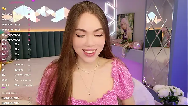 MimiFors online show from April 13, 8:14 pm