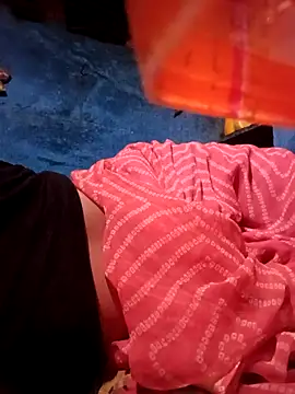 Snapshot of Radha8080 chatting on September 20, 6:09 pm Radha8080 online show from September 20, 6:09 pm