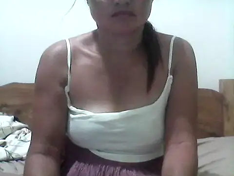 nathalie0045 online show from February 15, 10:03 am