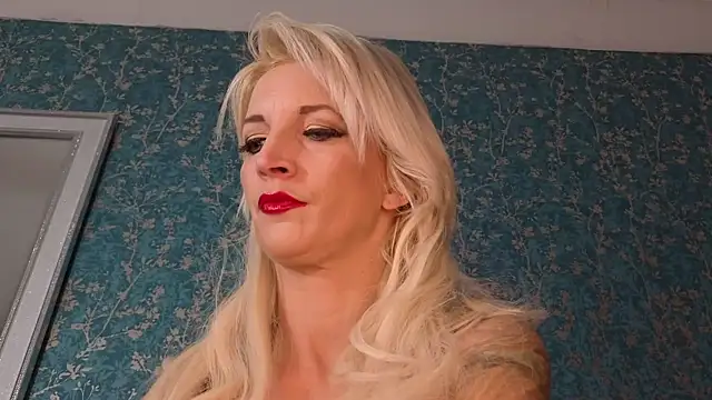 SereneXX online show from December 5, 7:50 am