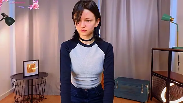 Snapshot of PamilaGrassle chatting on September 13, 4:12 am PamilaGrassle online show from September 13, 4:12 am