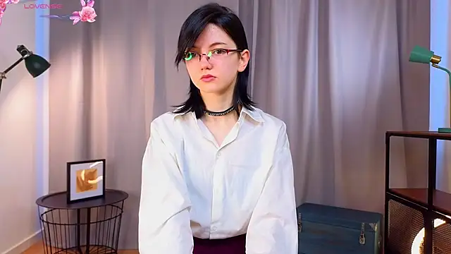 Snapshot of PamilaGrassle chatting on September 14, 4:11 am PamilaGrassle online show from September 14, 4:11 am