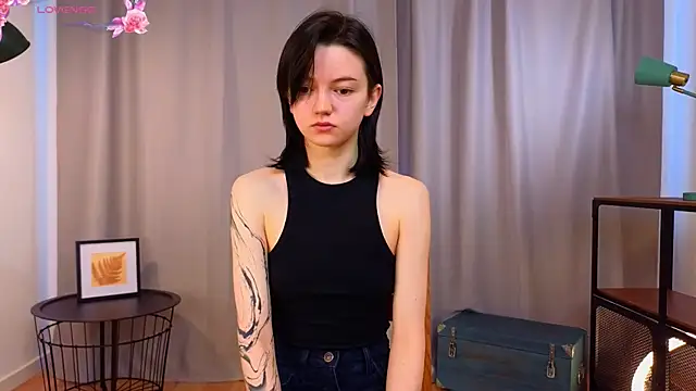 Snapshot of PamilaGrassle chatting on September 18, 4:25 am PamilaGrassle online show from September 18, 4:25 am