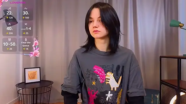 Snapshot of PamilaGrassle chatting on October 5, 4:11 am PamilaGrassle online show from October 5, 4:11 am