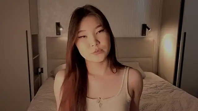 Snapshot of iamyuki chatting on December 2, 5:13 am iamyuki online show from December 2, 5:13 am