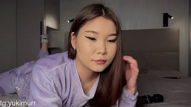 iamyuki online show from February 4, 11:53 pm