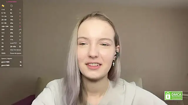 HongTomczak online show from March 4, 7:36 am