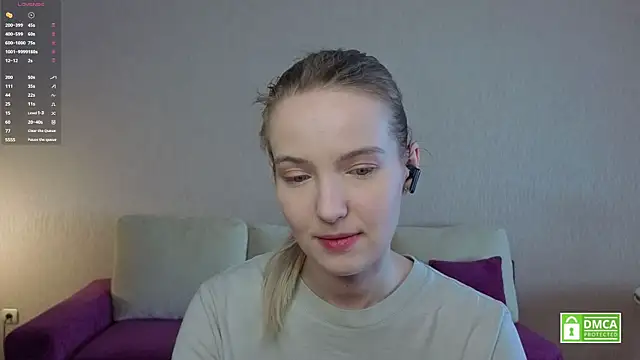 Snapshot of HongTomczak chatting on May 19, 7:37 am HongTomczak online show from May 19, 7:37 am