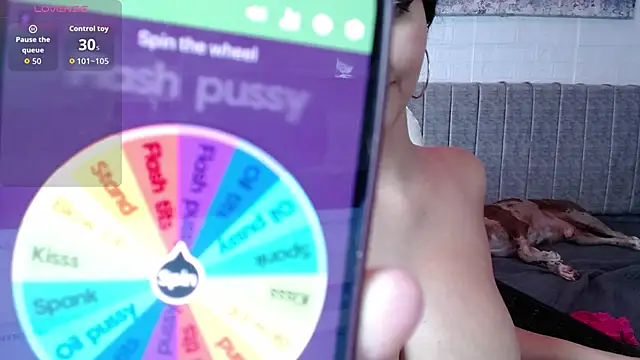 Snapshot of Carolinne_Mel chatting on September 22, 11:29 pm Carolinne Mel online show from September 22, 11:29 pm