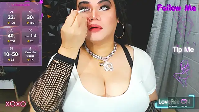 Snapshot of xHugeHarleySelfsuckerx chatting on October 8, 6:05 pm xHugeHarleySelfsuckerx online show from October 8, 6:05 pm