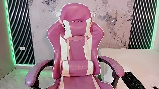 Mia Duarte1 online show from March 17, 8:34 pm