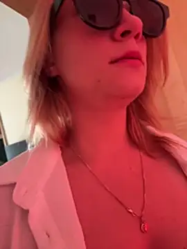 SugarDanger online show from July 19, 6:17 am