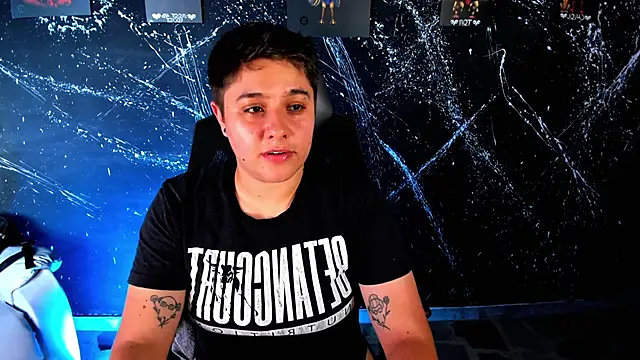 Snapshot of IanGilbert chatting on September 8, 9:03 pm IanGilbert online show from September 8, 9:03 pm