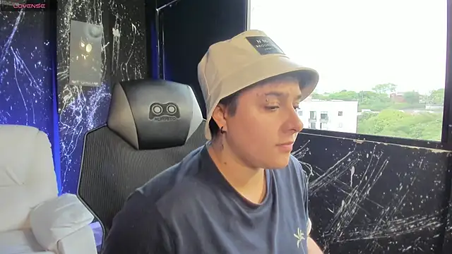 Snapshot of IanGilbert chatting on September 27, 9:09 pm IanGilbert online show from September 27, 9:09 pm