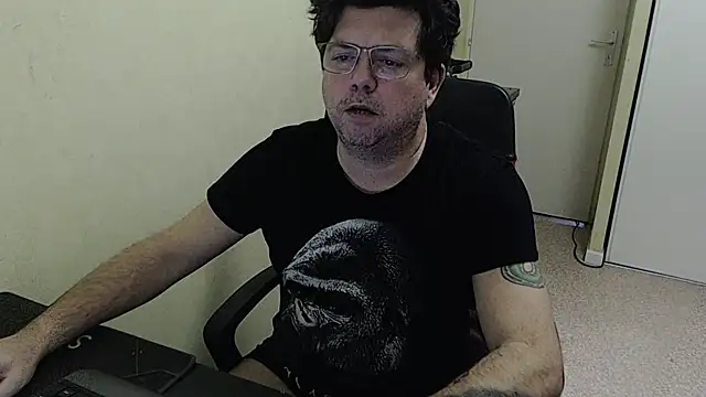 blueandwhite1 online show from January 9, 4:32 pm