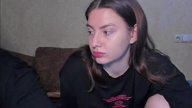 muuur fam online show from December 14, 2:06 am