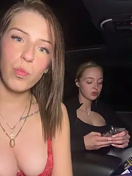 lisapeperoni online show from March 4, 6:58 pm