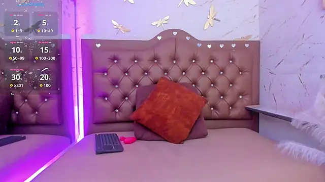 Snapshot of Zoe-Johnson_ chatting on October 7, 9:56 pm Zoe-Johnson online show from October 7, 9:56 pm