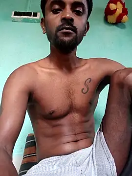 Snapshot of ShinuRoy chatting on October 15, 1:06 am ShinuRoy online show from October 15, 1:06 am