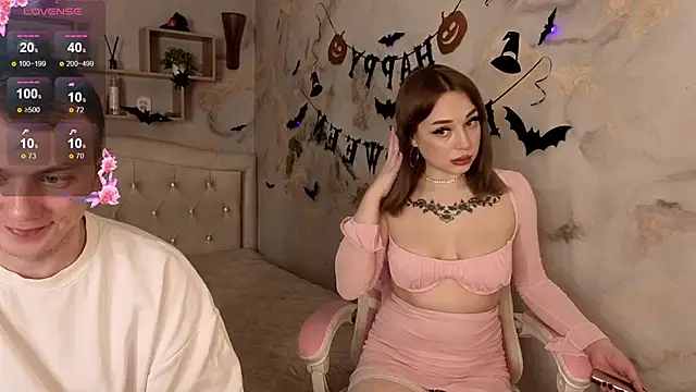 Snapshot of Crystal-Nuts chatting on October 23, 8:29 pm Crystal-Nuts online show from October 23, 8:29 pm