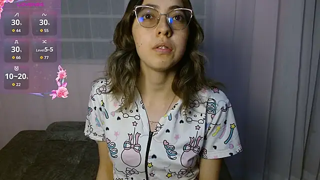 Snapshot of AnnieSparkle chatting on December 14, 2:06 am AnnieSparkle online show from December 14, 2:06 am