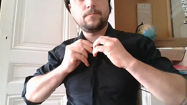 Snapshot of Titilouonlyf69 chatting on June 9, 8:59 am Titilouonlyf69 online show from June 9, 8:59 am