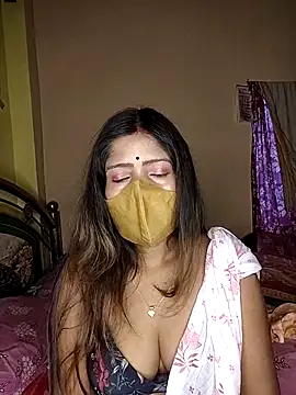 Love143A online show from April 9, 4:01 am