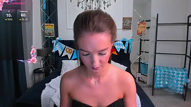 Snapshot of LoraSunnyy chatting on September 21, 3:19 am LoraSunnyy online show from September 21, 3:19 am