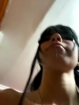 Snapshot of valentinagomez17 chatting on October 25, 4:42 am valentinagomez17 online show from October 25, 4:42 am