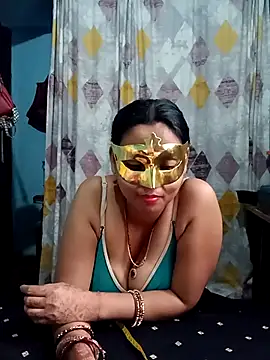 Mast-Haseena online show from May 3, 12:00 pm