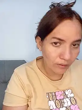 Snapshot of Sendy_kinky chatting on September 17, 11:28 pm Sendy kinky online show from September 17, 11:28 pm