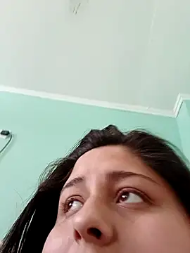 Snapshot of tudiablitalitabellaaa chatting on September 27, 9:31 pm tudiablitalitabellaaa online show from September 27, 9:31 pm