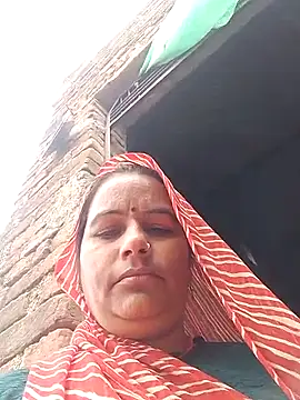 Suhani hot12 online show from February 1, 5:50 am