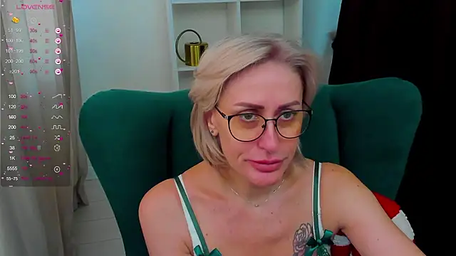 PamellaMurphy online show from March 2, 4:25 am