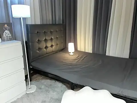 Blaire Samantha online show from November 11, 4:23 am