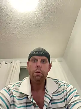 Snapshot of CouplesFuckToy69 chatting on October 28, 4:27 am CouplesFuckToy69 online show from October 28, 4:27 am